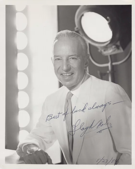Lloyd Nolan autograph