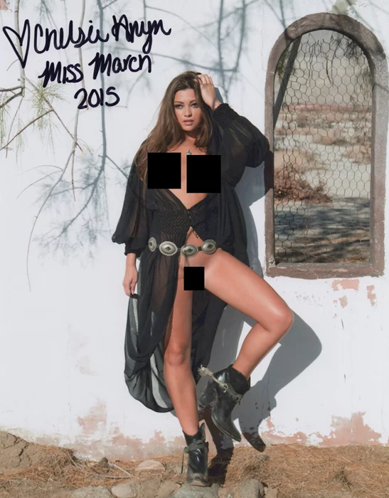 Chelsie Aryn autograph