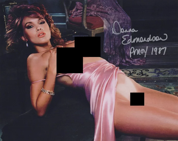 Donna Edmondson autograph