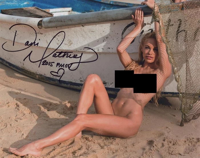 Dani Mathers autograph