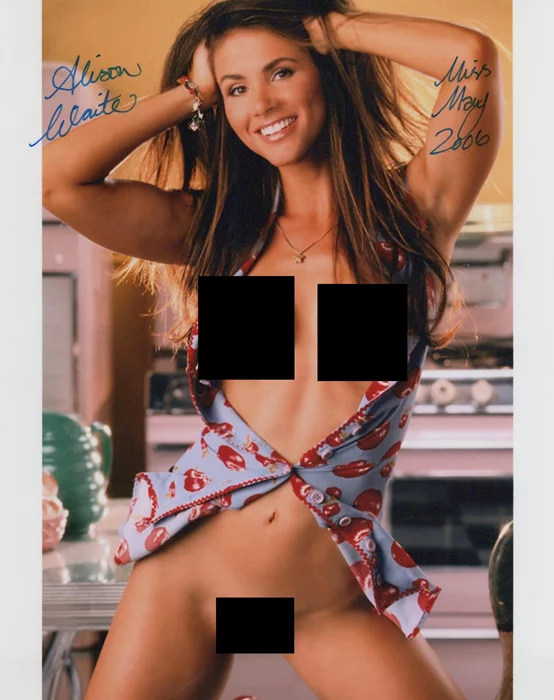 Alison Waite autograph