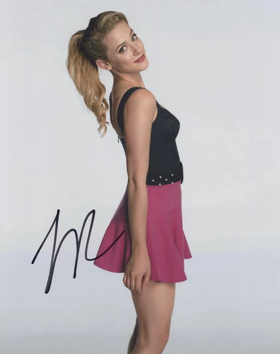 Lili Reinhart autograph