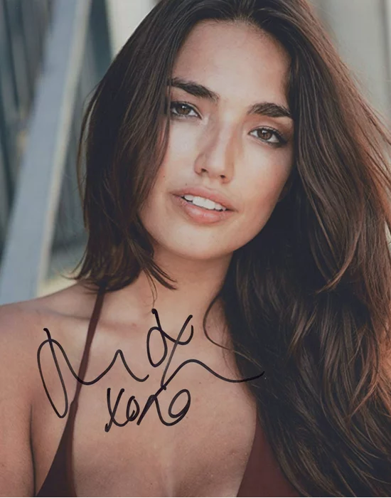 Hailee Keanna Lautenbach autograph