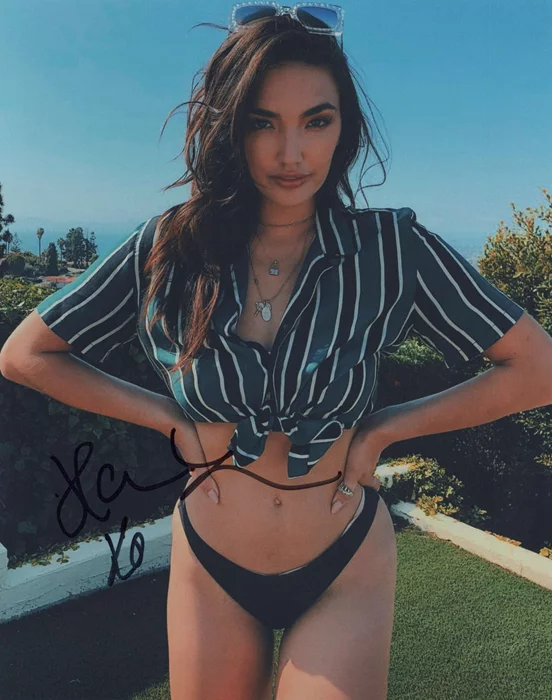 Hailee Keanna Lautenbach autograph