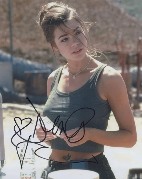 Denise Richards autograph