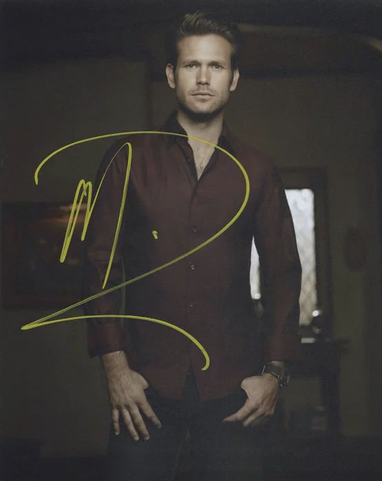 Matthew Davis autograph
