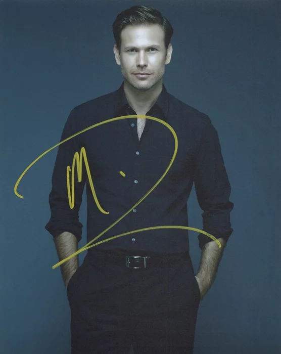 Matthew Davis autograph