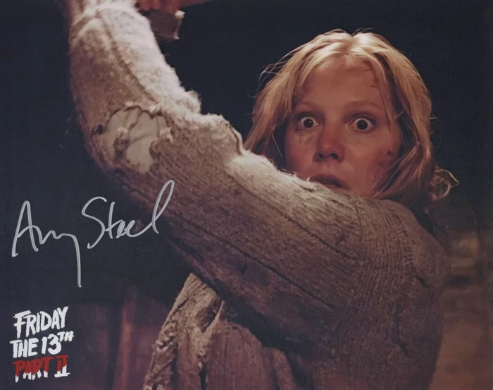 Amy Steel autograph