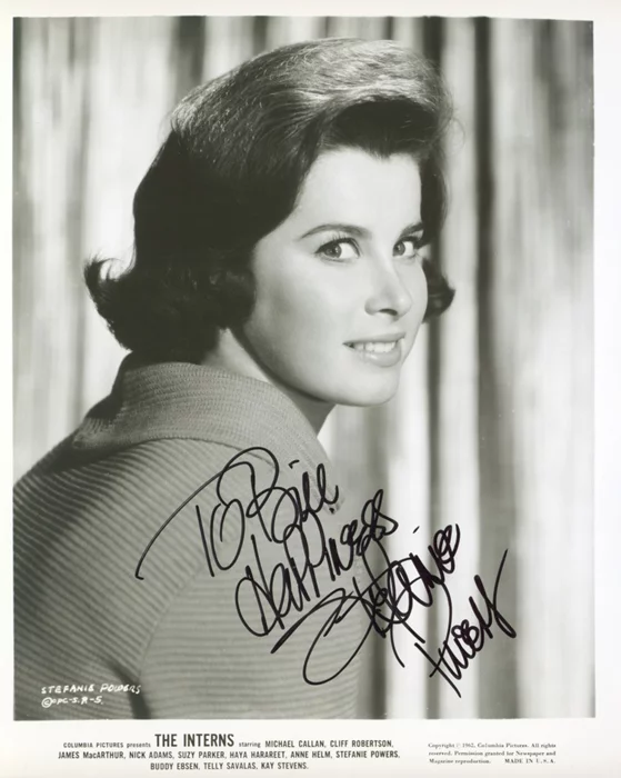 Stefanie Powers autograph