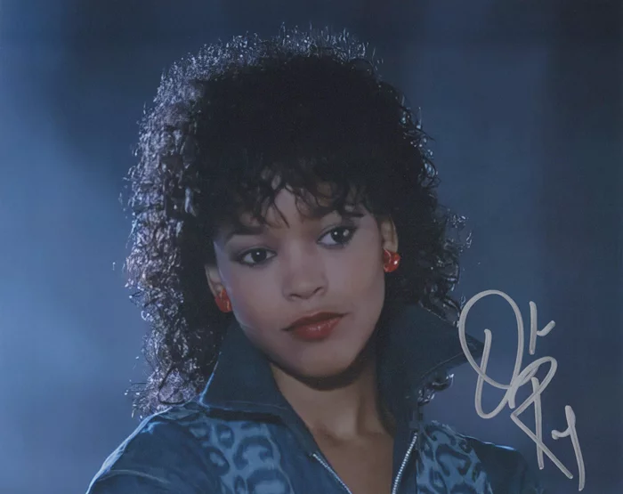 Ola Ray autograph