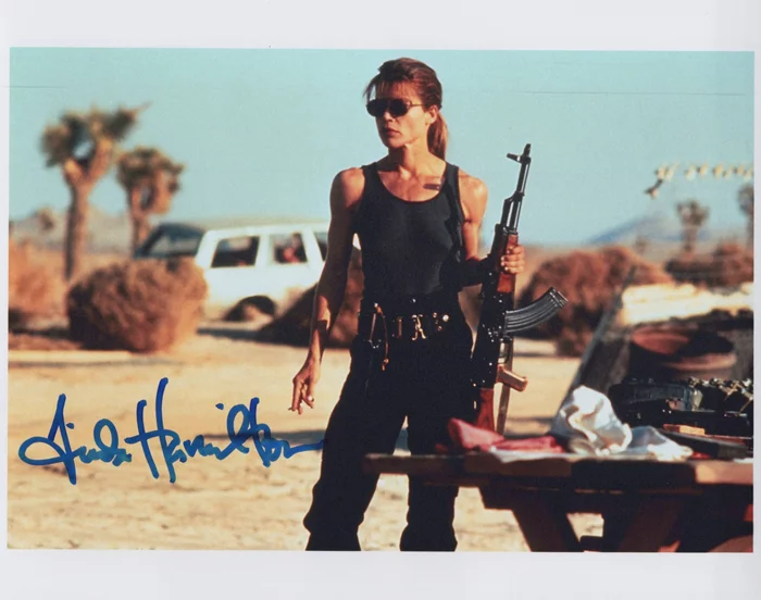 Linda Hamilton autograph