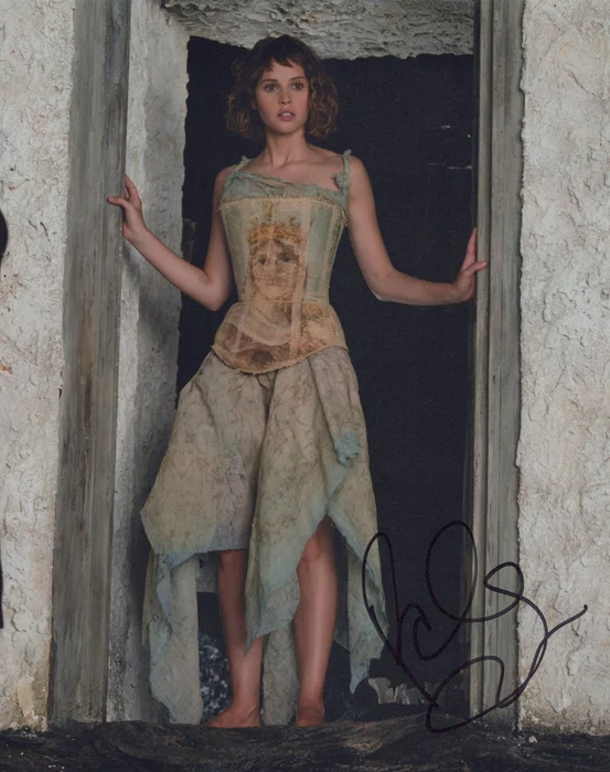 Felicity Jones autograph