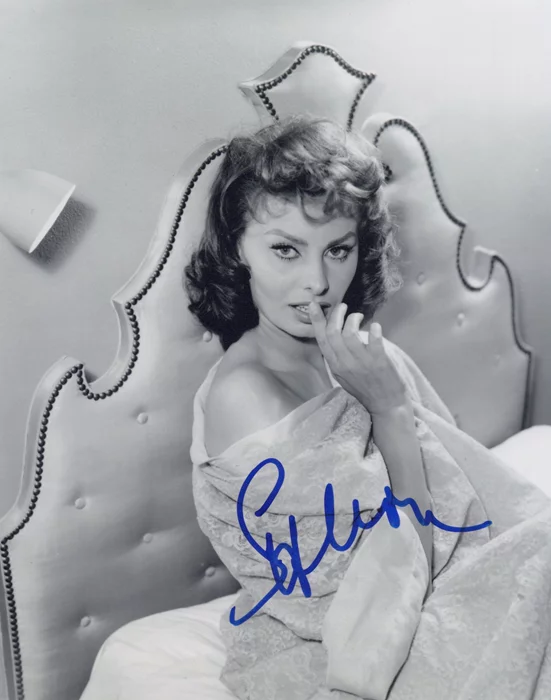 Sophia Loren autograph