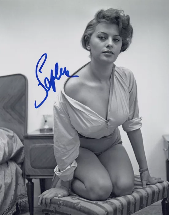 Sophia Loren autograph
