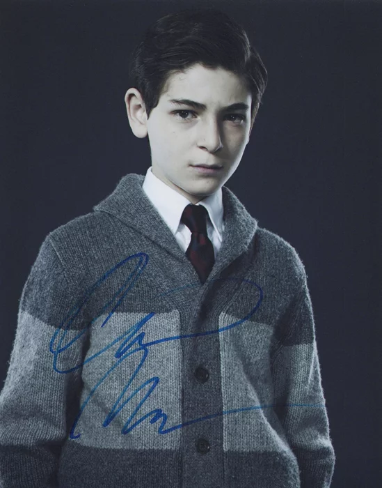 David Mazouz autograph