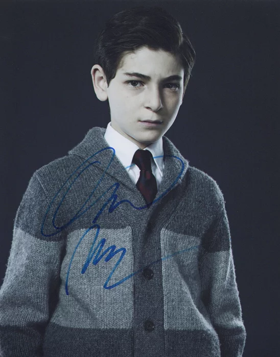 David Mazouz autograph