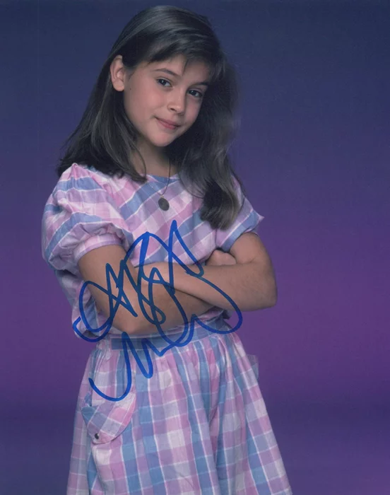 Alyssa Milano autograph