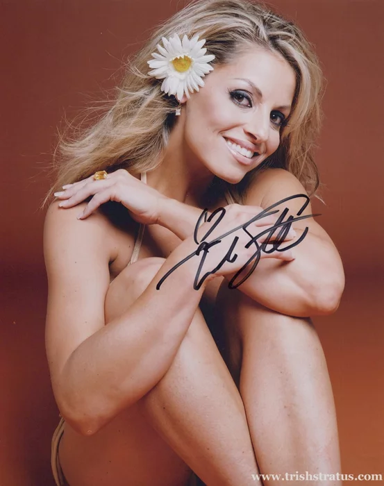 Trish Stratus autograph