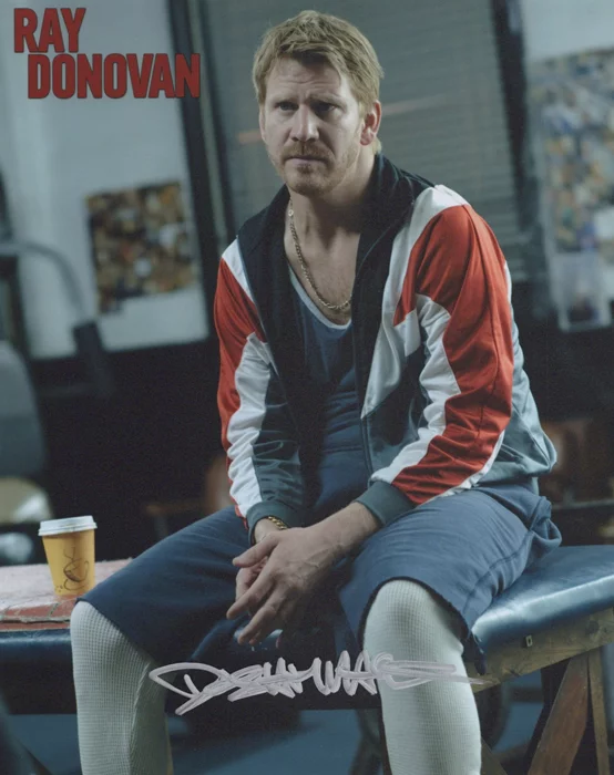 Dash Mihok autograph