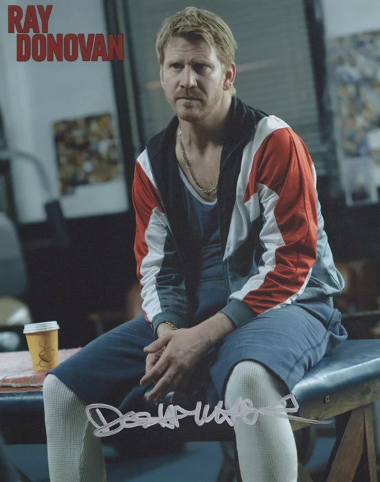 Dash Mihok autograph
