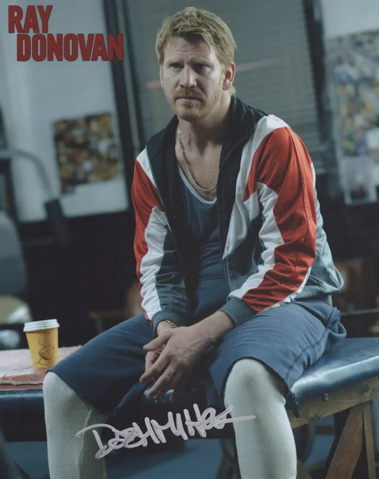 Dash Mihok autograph