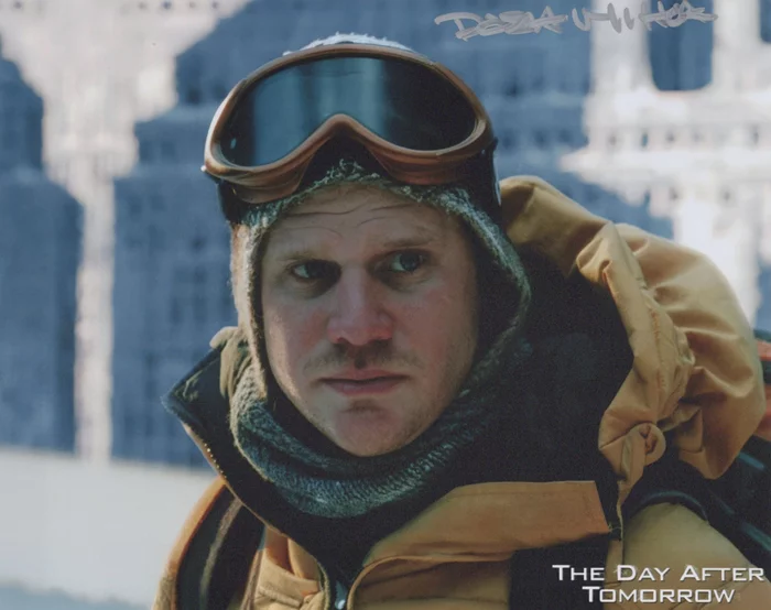 Dash Mihok autograph