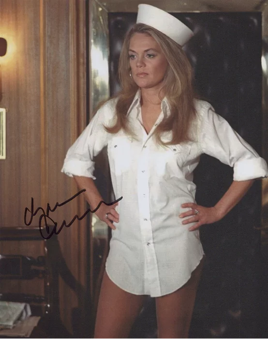 Dyan Cannon autograph