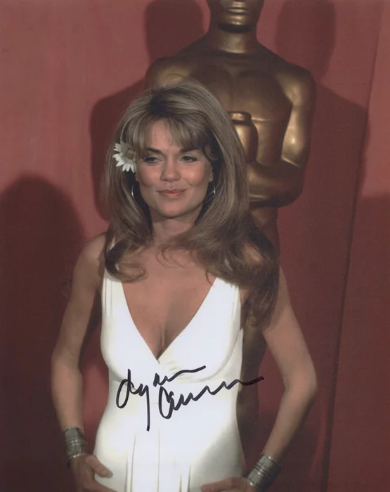 Dyan Cannon autograph