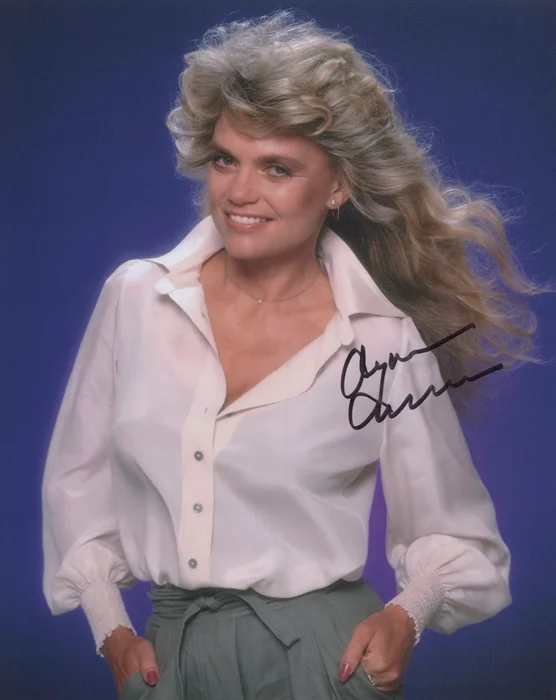 Dyan Cannon autograph