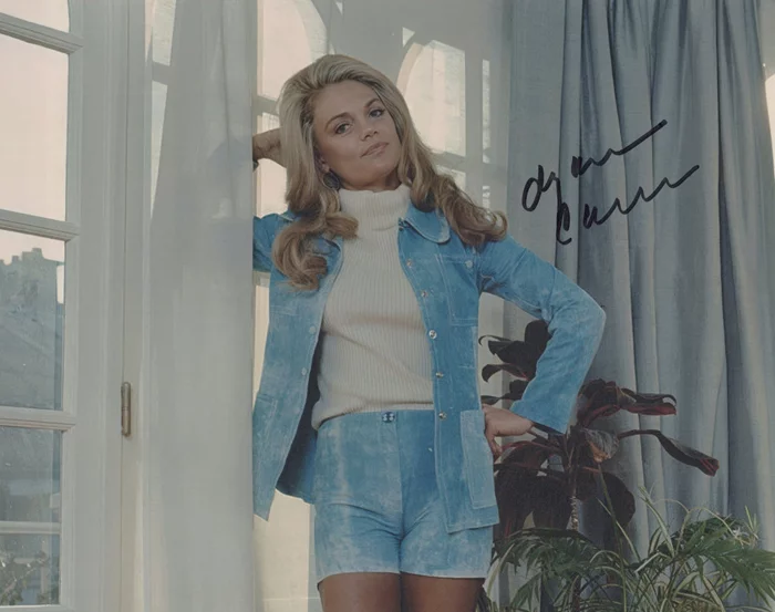 Dyan Cannon autograph