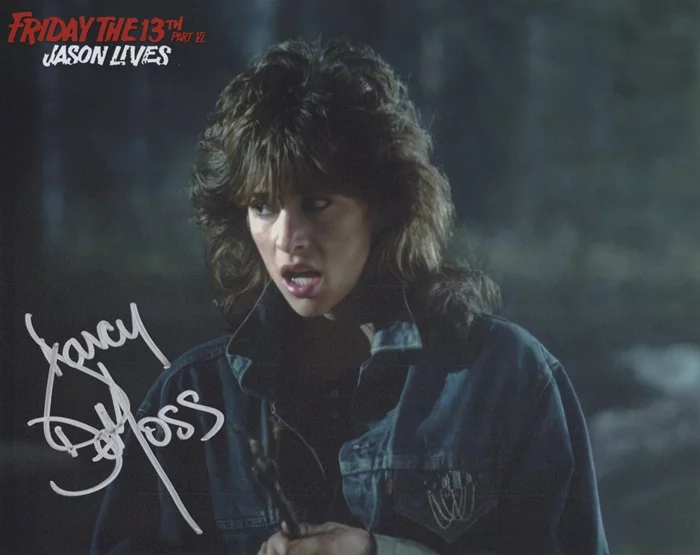 Darcy DeMoss autograph
