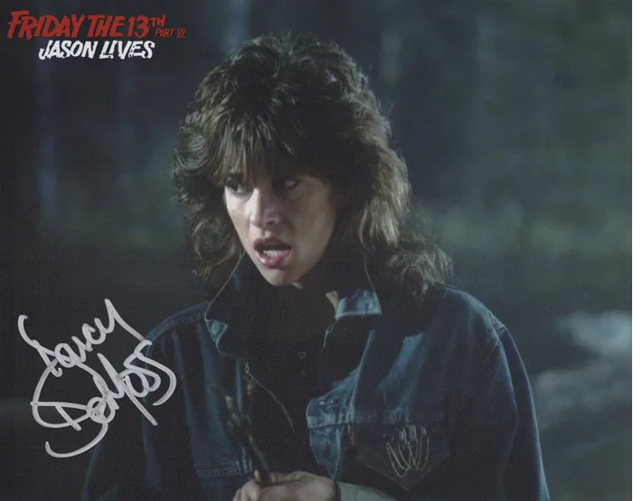 Darcy DeMoss autograph