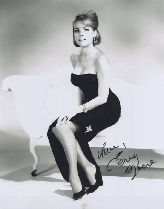 Terry Moore autograph