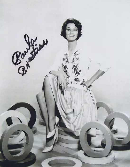 Paula Prentiss autograph