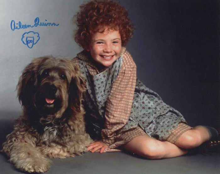 Aileen Quinn autograph