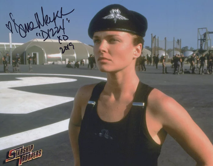 Dina Meyer autograph