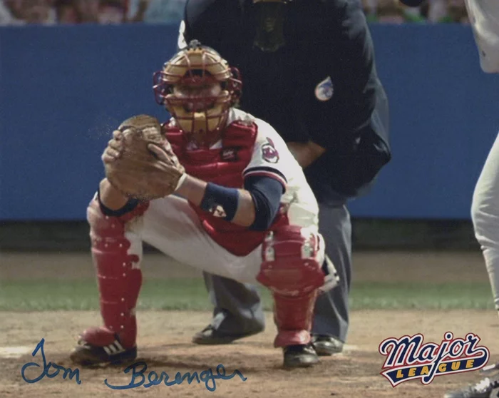 Tom Berenger autograph