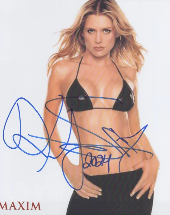 Kristy Swanson autograph