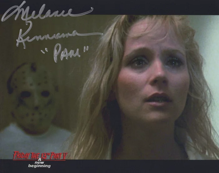 Melanie Kinnaman autograph