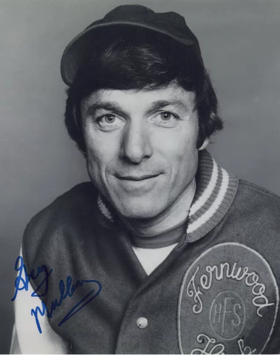 Greg Mullavey autograph