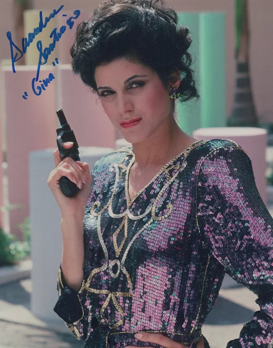 Saundra Santiago autograph