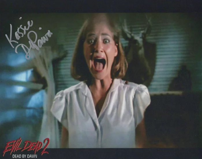 Kassie DePaiva autograph