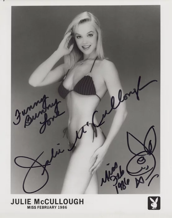 Julie McCullough autograph