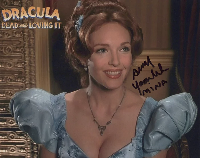 Amy Yasbeck autograph