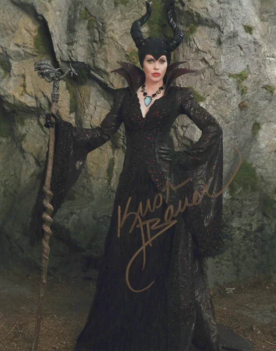 Kristin Bauer autograph