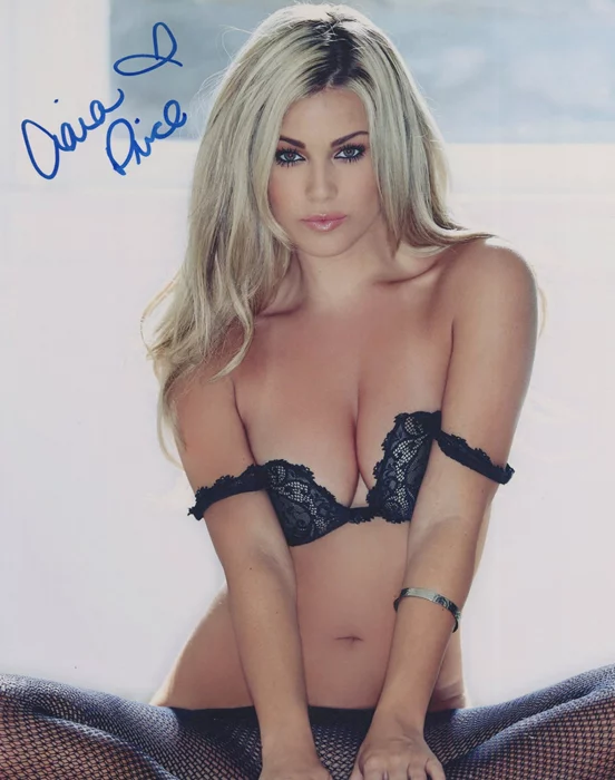 Ciara Price autograph