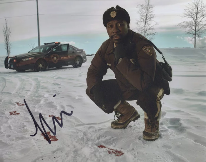 Lamorne Morris autograph
