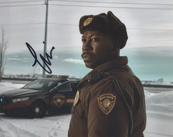 Lamorne Morris autograph