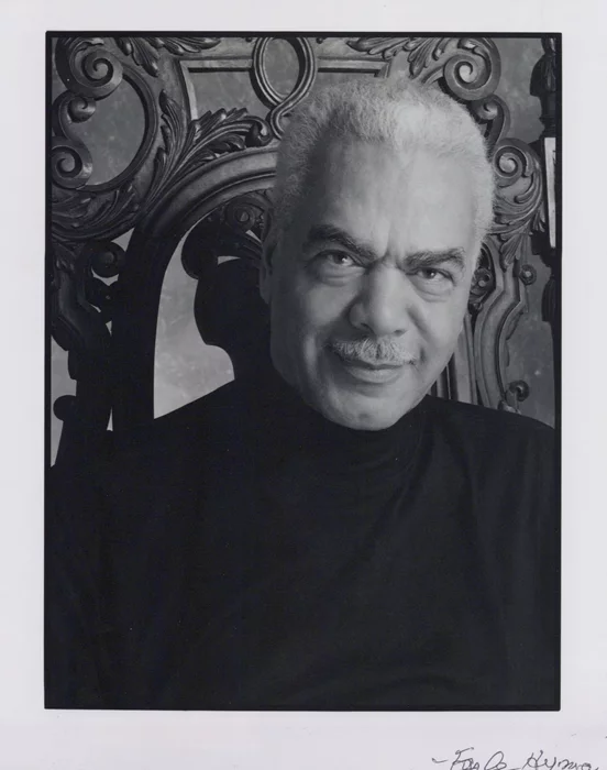 Earle Hyman autograph