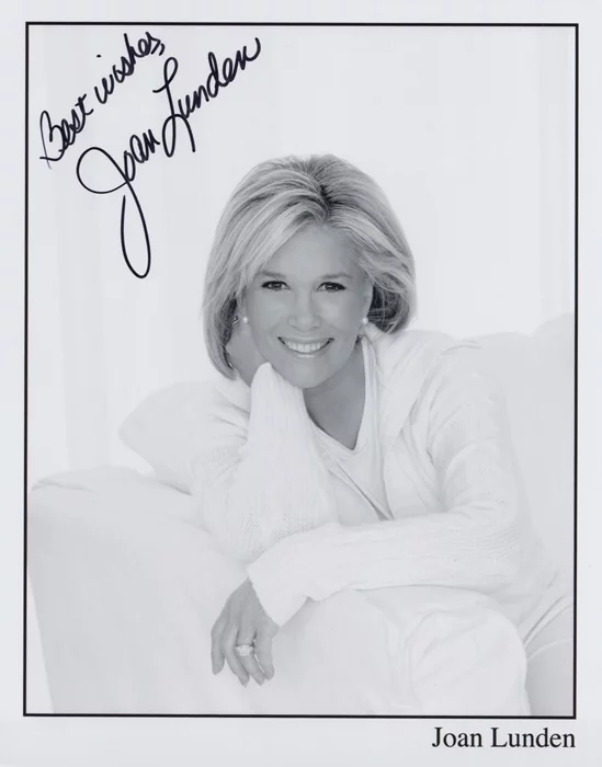 Joan Lunden autograph